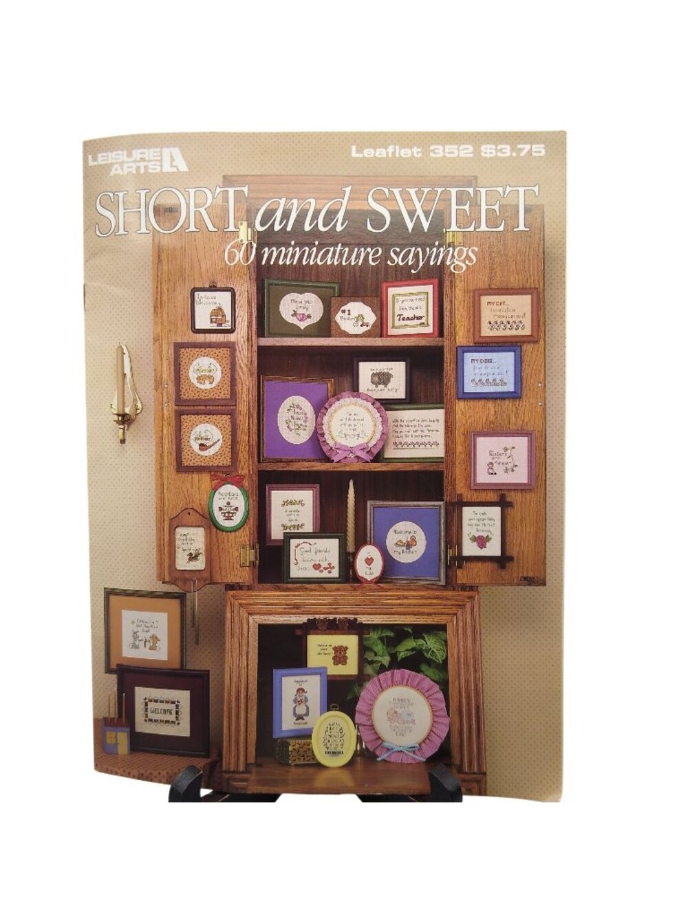 Vintage Cross Stitch Patterns, Short and Sweet 60 Miniature Sayings, Leisure Art